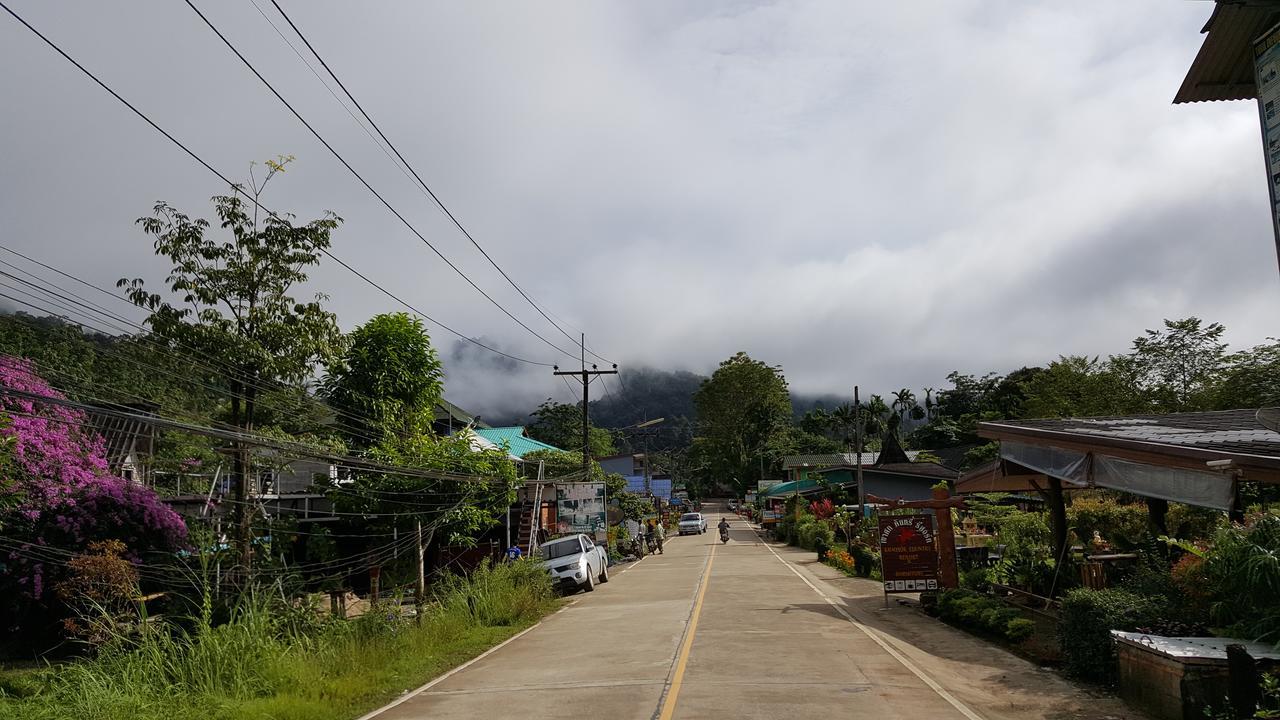 Khao Sok Jungle Hostel Khao Sok National Park Екстериор снимка